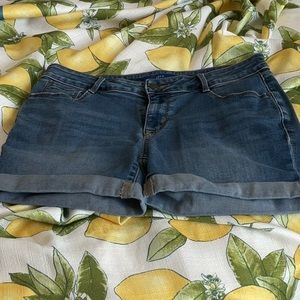 Apt9 Woman’s Jean shorts